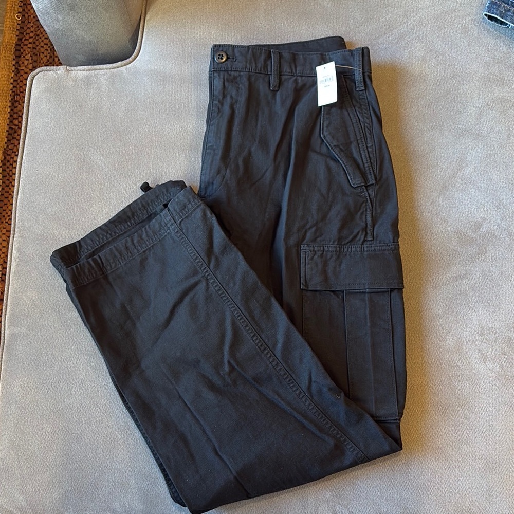 GAP Black Cargo Pants Durable Cotton Blend